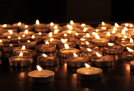  Memorial candles