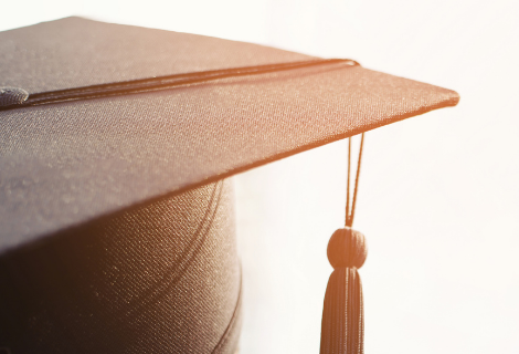  graduation cap with tassel