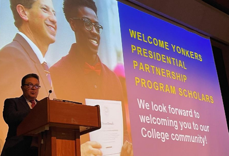  Monroe College Presidential Scholarship Program