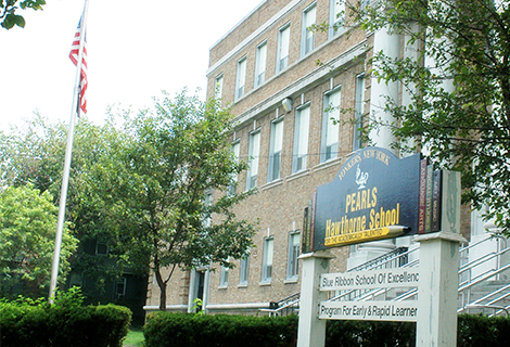 Front of the PEARLS Hawthorne School Building 