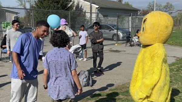 Tweety meeting the HS students